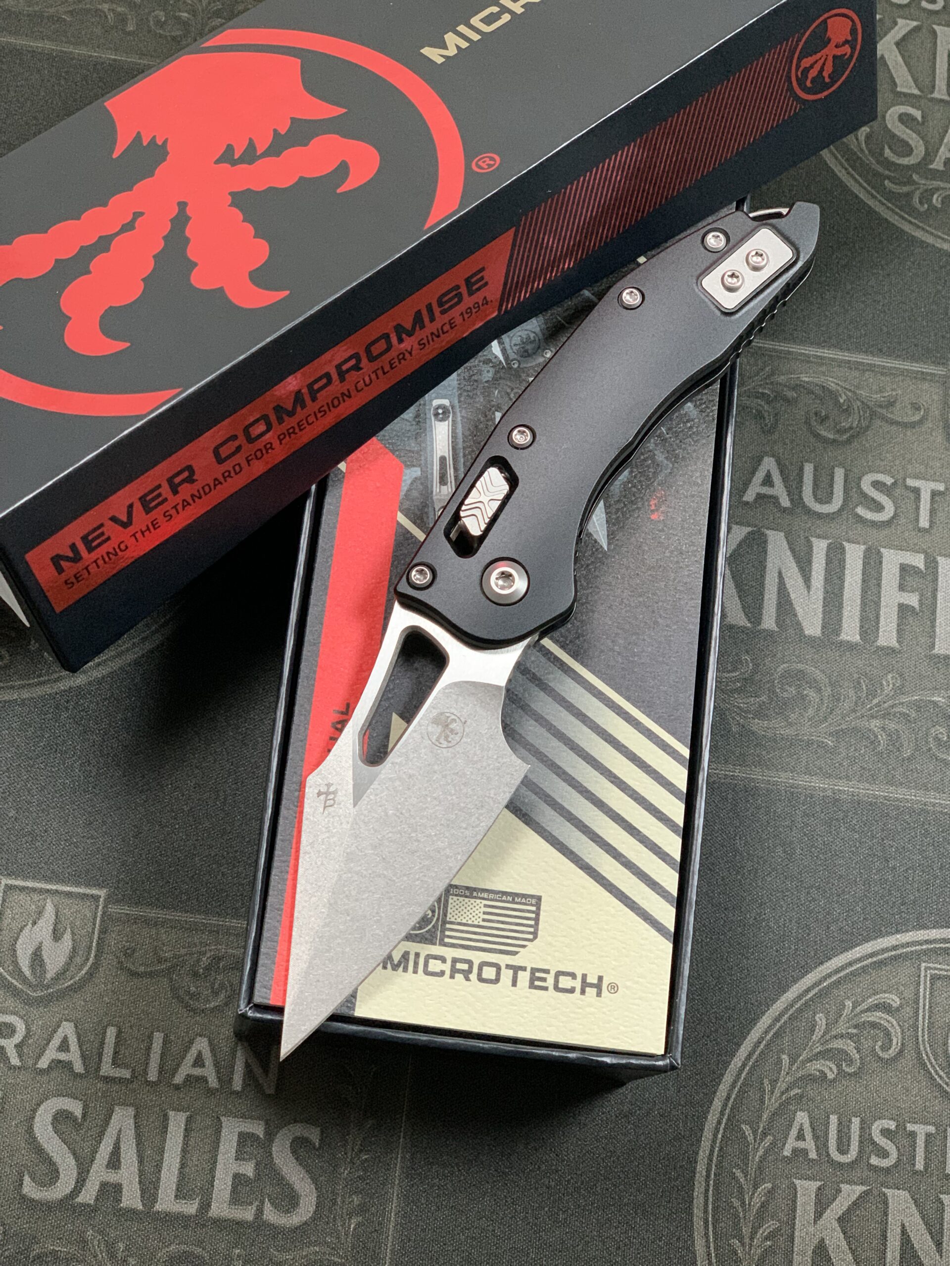 Microtech Stitch Mini S/E Stonewash – Black Aluminum Handles