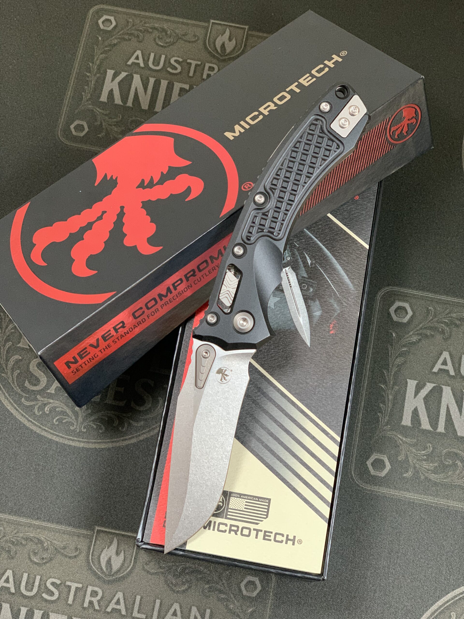 Microtech Amphibian Mini S/E Stonewash – Black Frag Aluminum Handles
